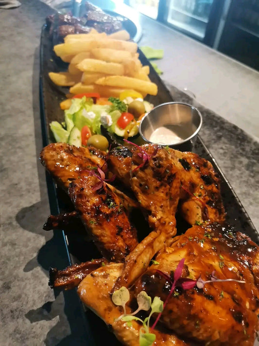 3 wings+ chips + Salad